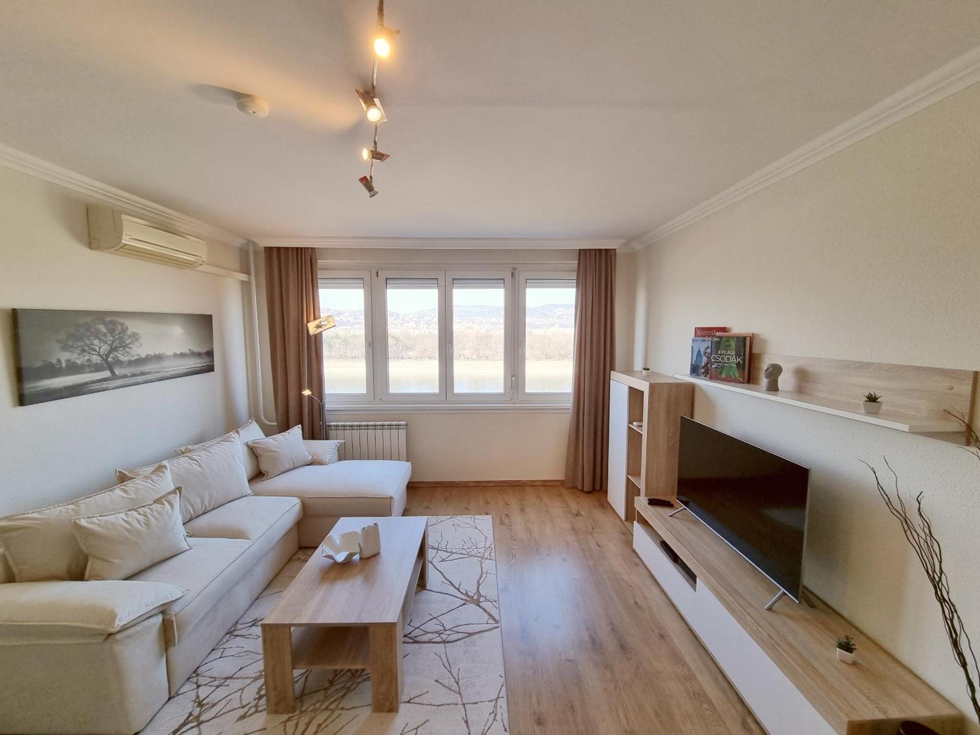 Duna View Apartment